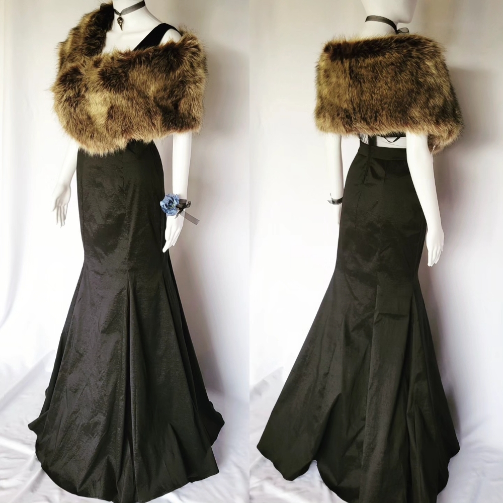 Shoulder cover fur